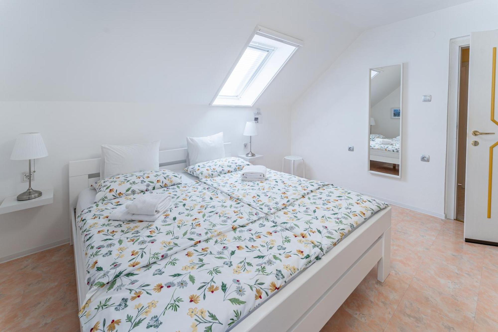 Rooms Mocilnik เบกุนเย นา โกเรนิสเคม ภายนอก รูปภาพ